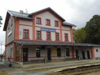 Uhlířské Janovice – Oprava výpravní budovy železniční stanice