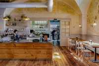Broumov – Klášterní restaurace U Tří růží 